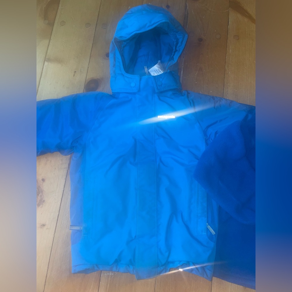 Patagonia snow pile snow jacket and synchilla fleece 4T 5T